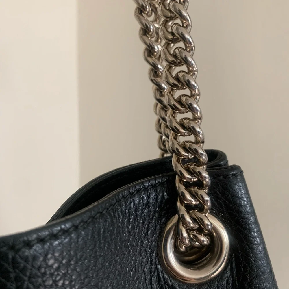 Gucci Soho Pebbled Leather Chain Tote. - Picture 3 of 11